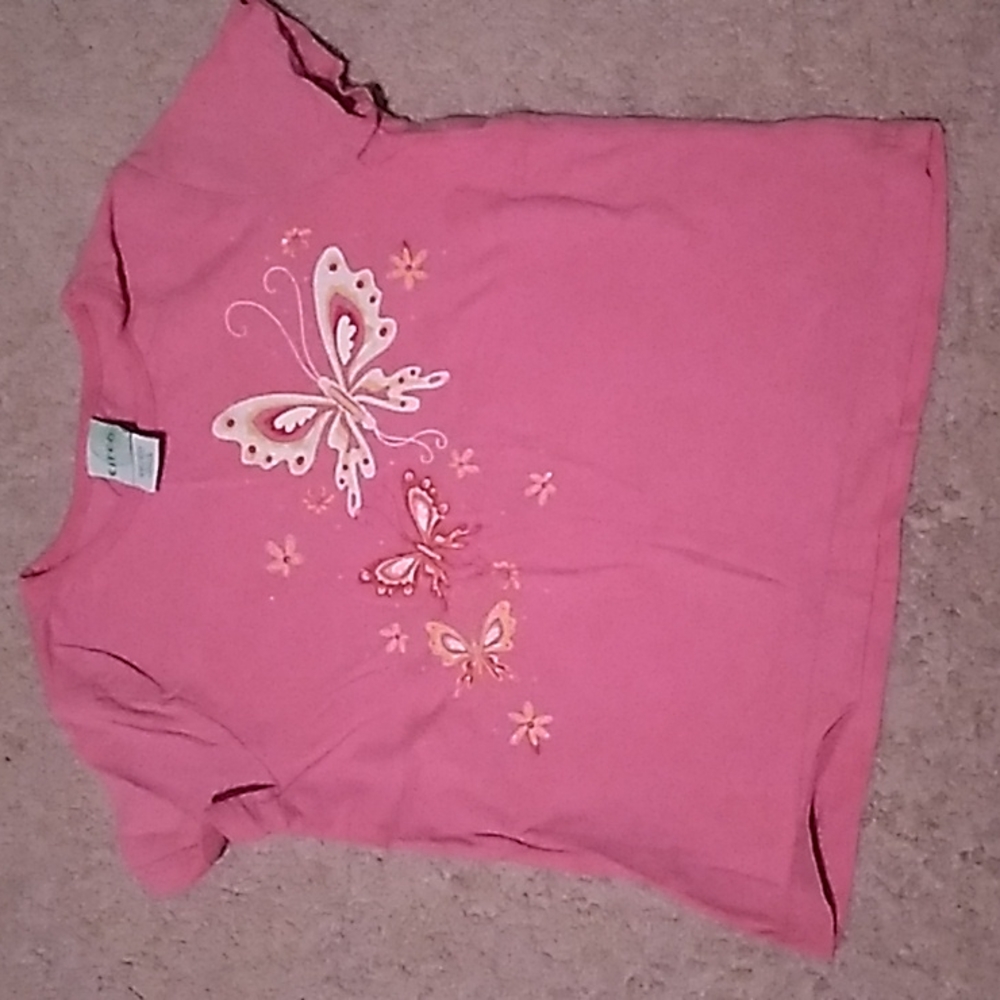 Young girls// small // pink butterfly shirt